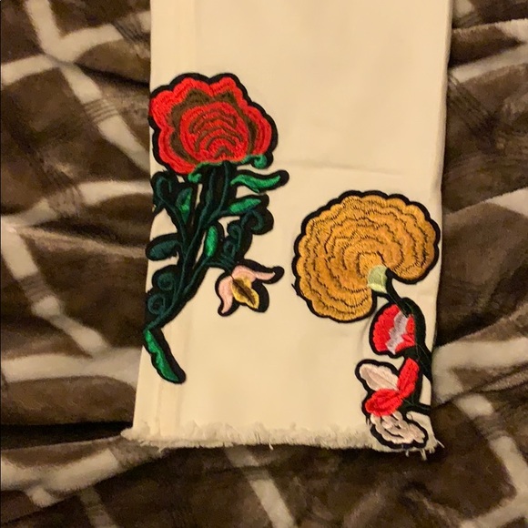 Jean - Picture 3 of 5